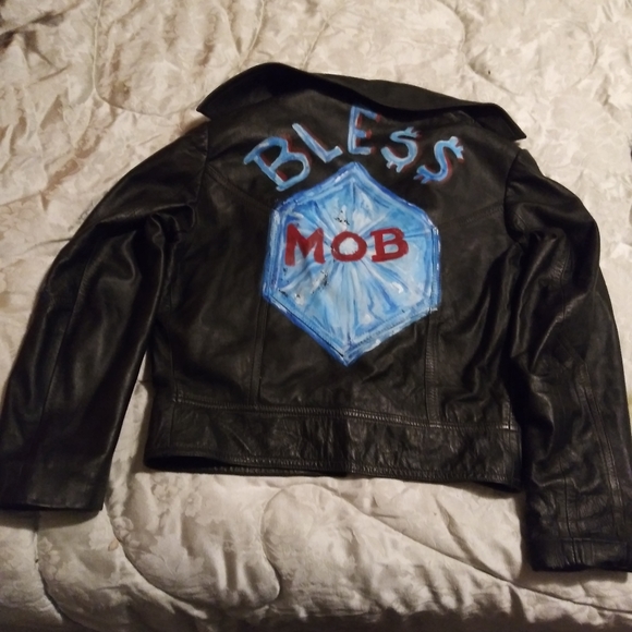 Leather coat and pants - Picture 7 of 8